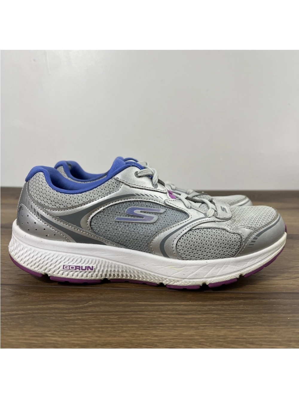 Skechers Go Run Consistent Chandra Women’s Size 8.5 Silver Purple Running Shoes